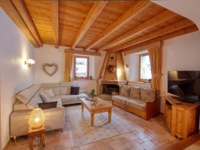 Charmant appartement familial au RDC d'une ferme savoyarde rénovée - FR-1-642-87